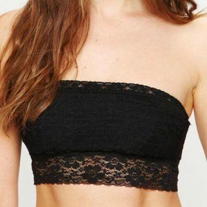 NWT Free People Scalloped Lace Bandeau in Black